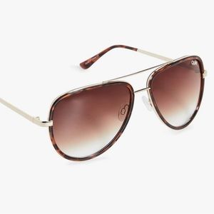 BNWT Quay Aviator Sunglasses